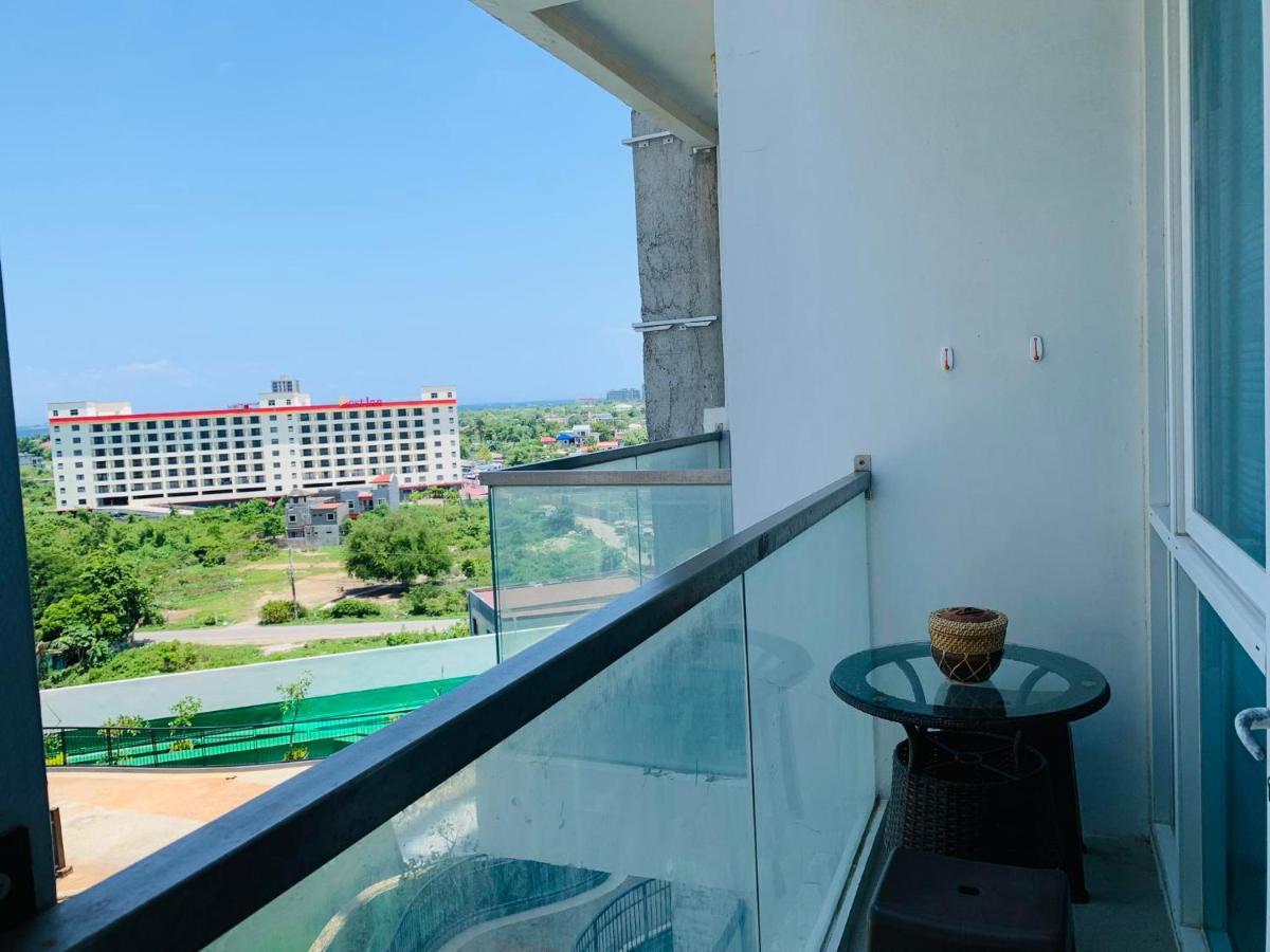 The Mactan Town Hotell Lapu-Lapu City Eksteriør bilde